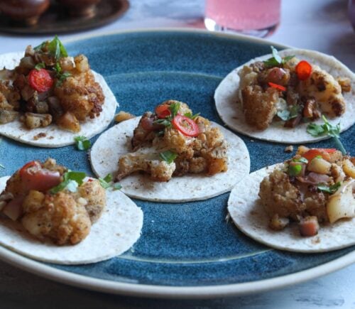 Five curried cauliflower and apple mini tacos