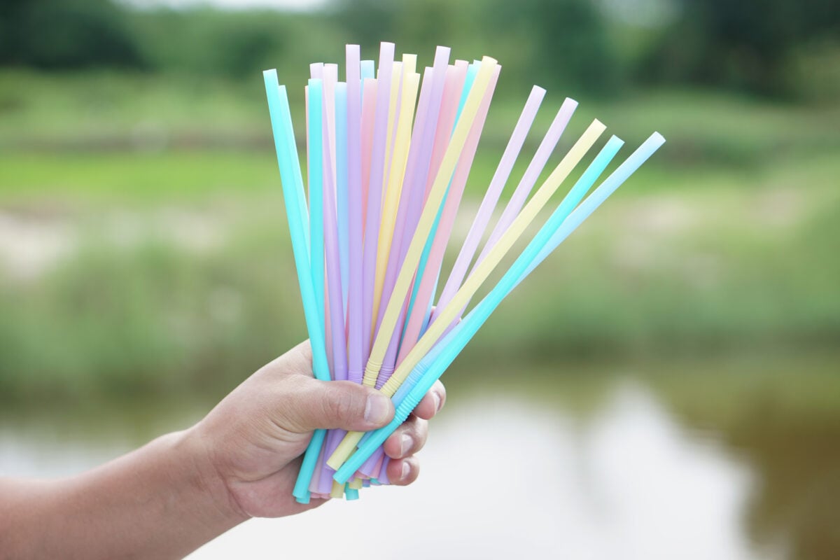 plastic straws