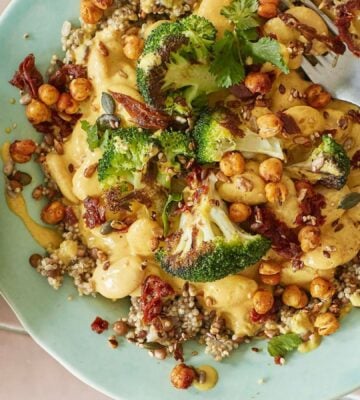 cheesy, beany, broccoli power bowl with nutritional yeast and silken tofu