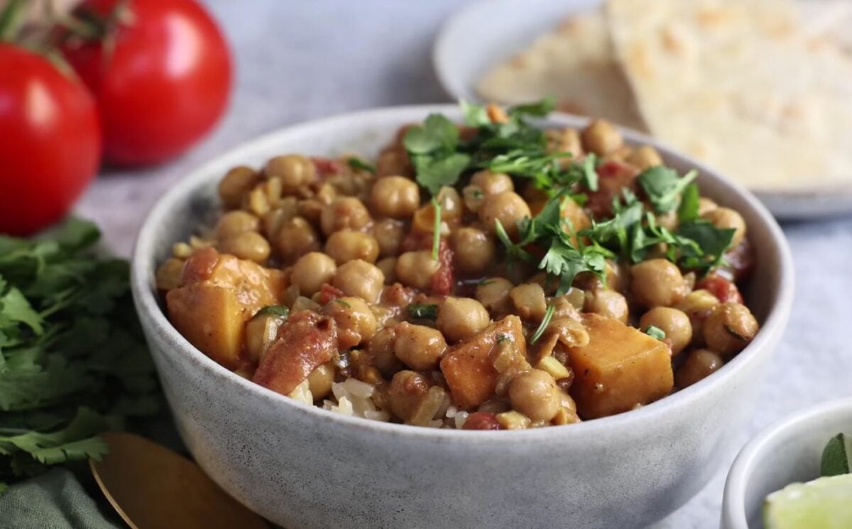 a chickpea curry for daily vegan protein recipes