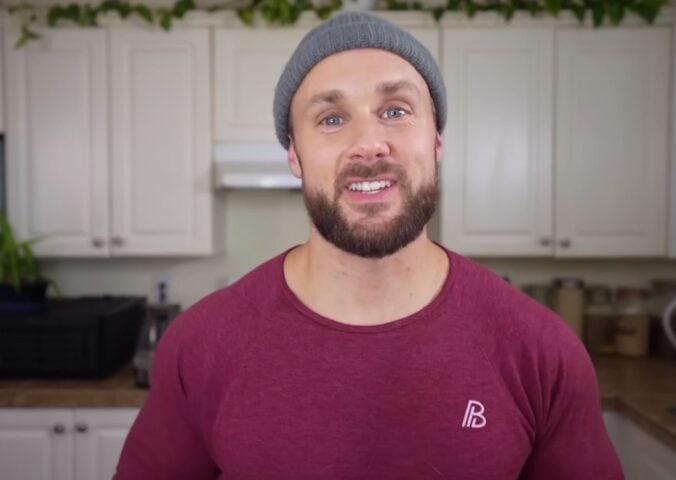 Derek Simnett from Simnett Nutrition explaining how to make budget-friendly vegan meal prep