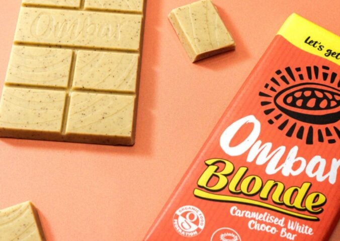 Photo shows the Ombar Blonde chocolate bar with it's packaging (right) and without (left)