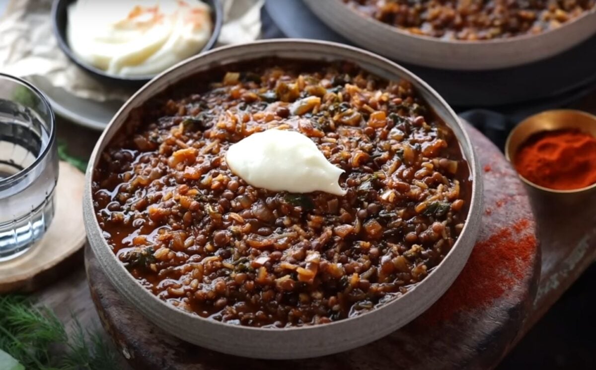 A healthy vegan stew, a one-pot batch cook vegan recipe