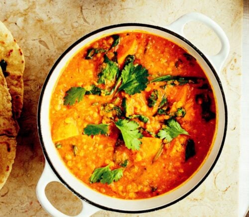 a tomato and coconut chickpea curry with flatbreads