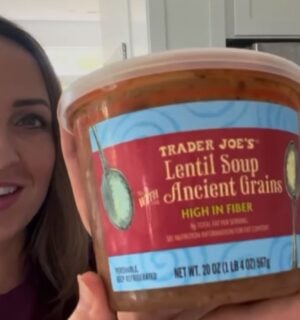 Alisia Essig showing 16 vegan Trader Joe's meals