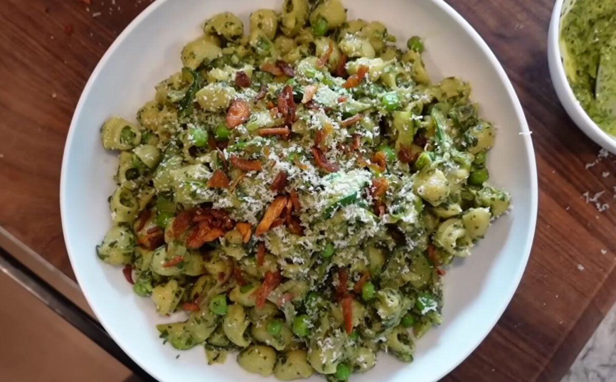 a pesto pasta as part of three iron-rich vegan meals