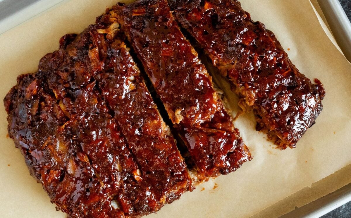 the best vegan ribs made from jackfruit and vegan ground beef for vegan summer dinner ideas