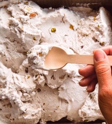 cardamom pistachio ice cream with coconut milk and cane sugar