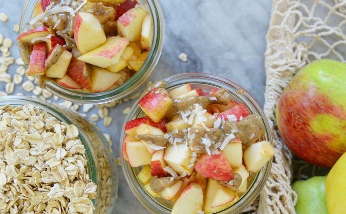 chai-spiced apple vegan overnight oats recipes