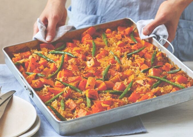 a coconut and squash traybake with green beans