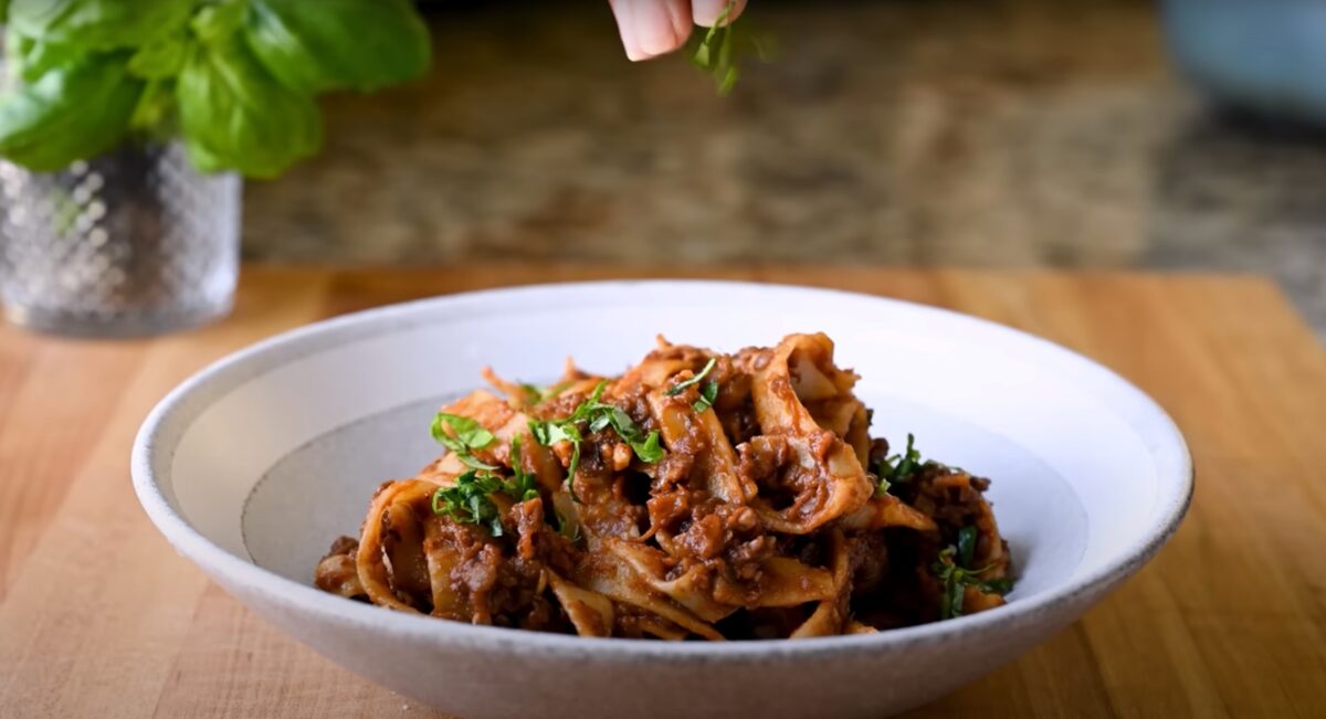A vegan lentil bolognese