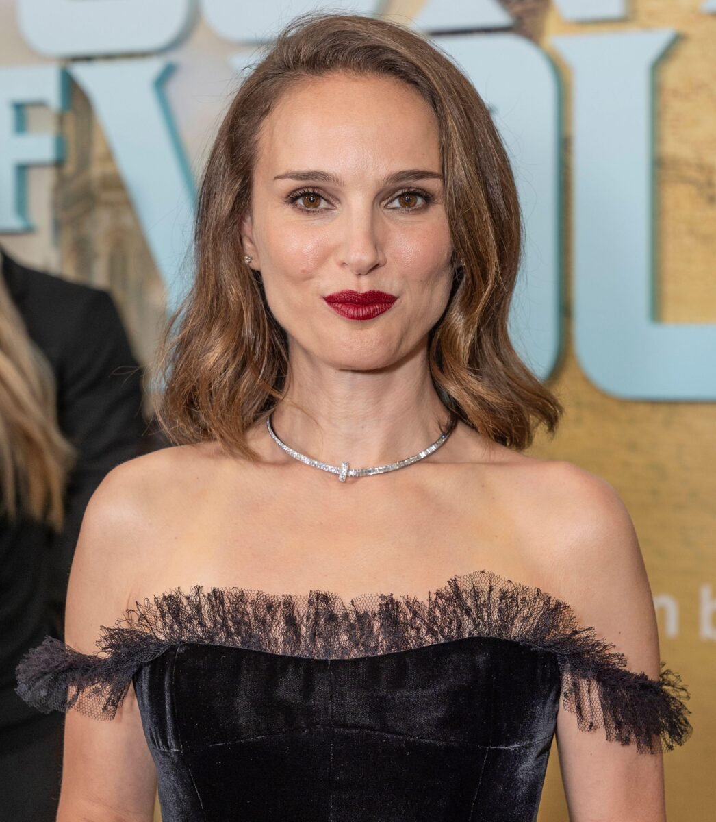 Photo shows Natalie Portman attending the world premiere of 'Fountain of Youth' at the American Museum of Natural History in New York