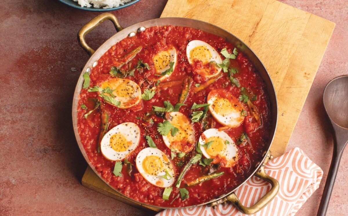 Rougaille Dizef or eggs in tomato sauce with steamy rice