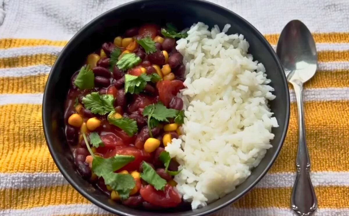 cheap vegan dinners including black beans and rice with a twist