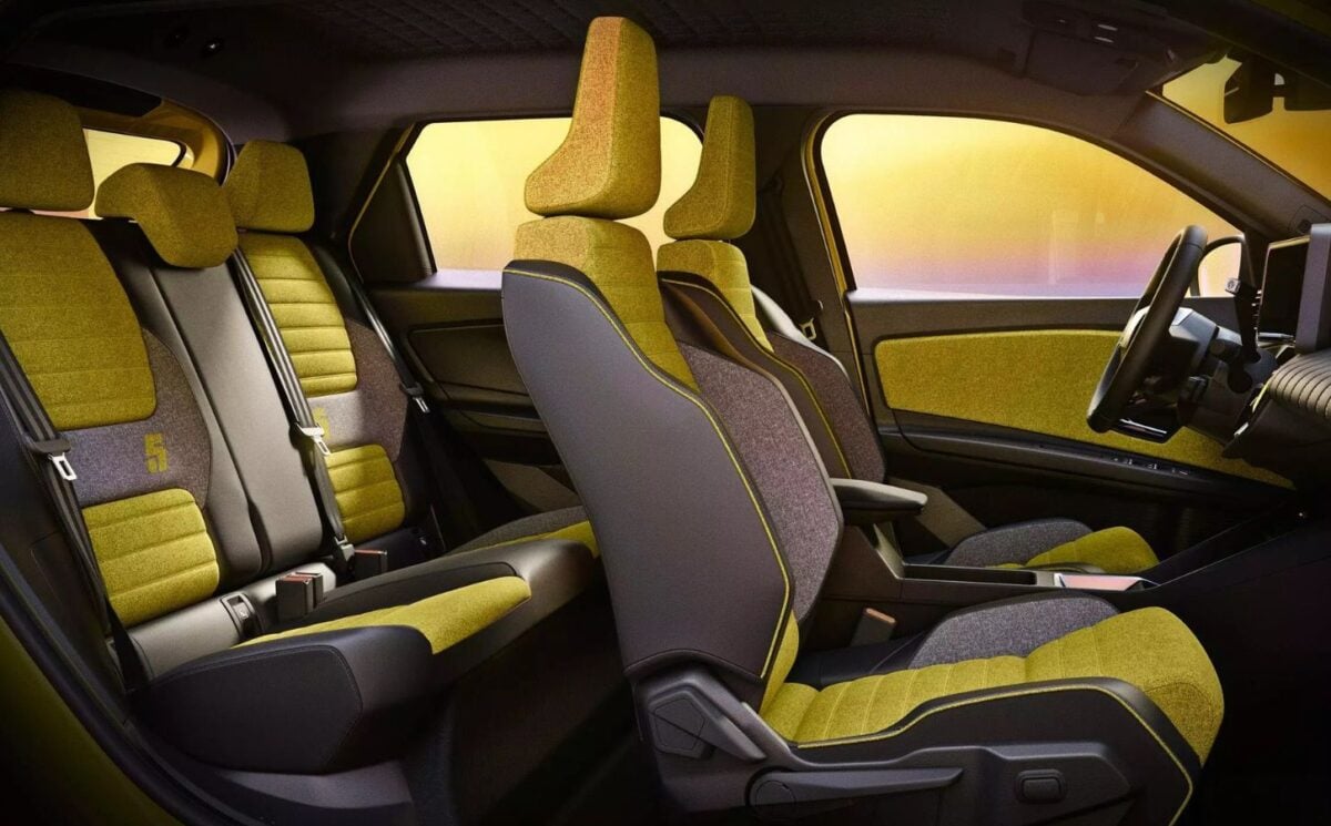 Photo shows the interior of the new Renault 5 E-Tech Electric, including its fully recycled, leather-free upholstery