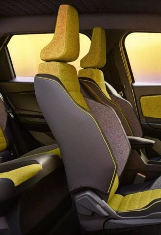 Photo shows the interior of the new Renault 5 E-Tech Electric, including its fully recycled, leather-free upholstery