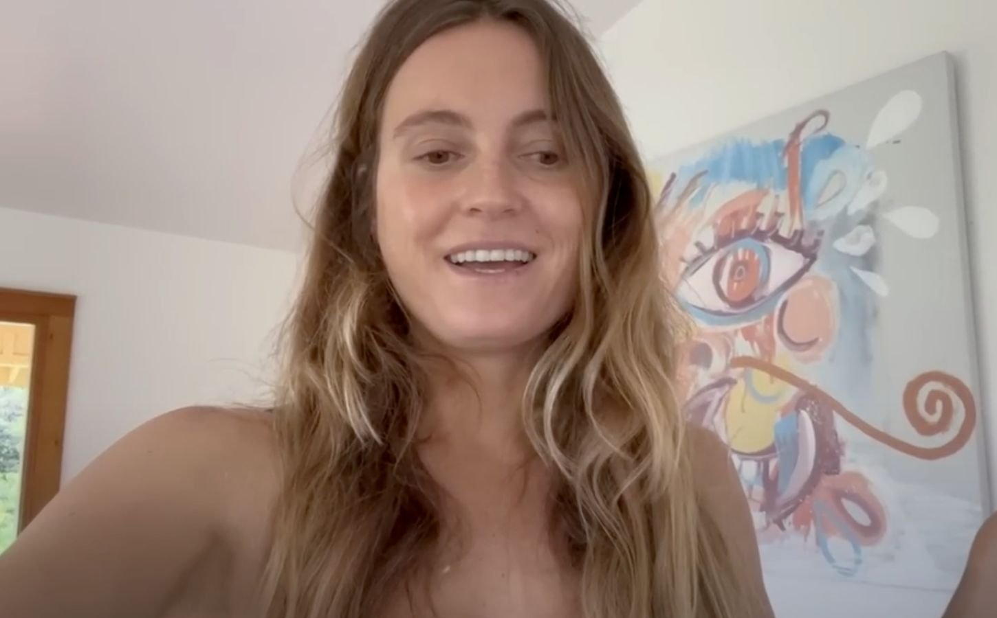 Vegan pro surfer Alana Blanchard filming herself for a "what I eat in a day" videp