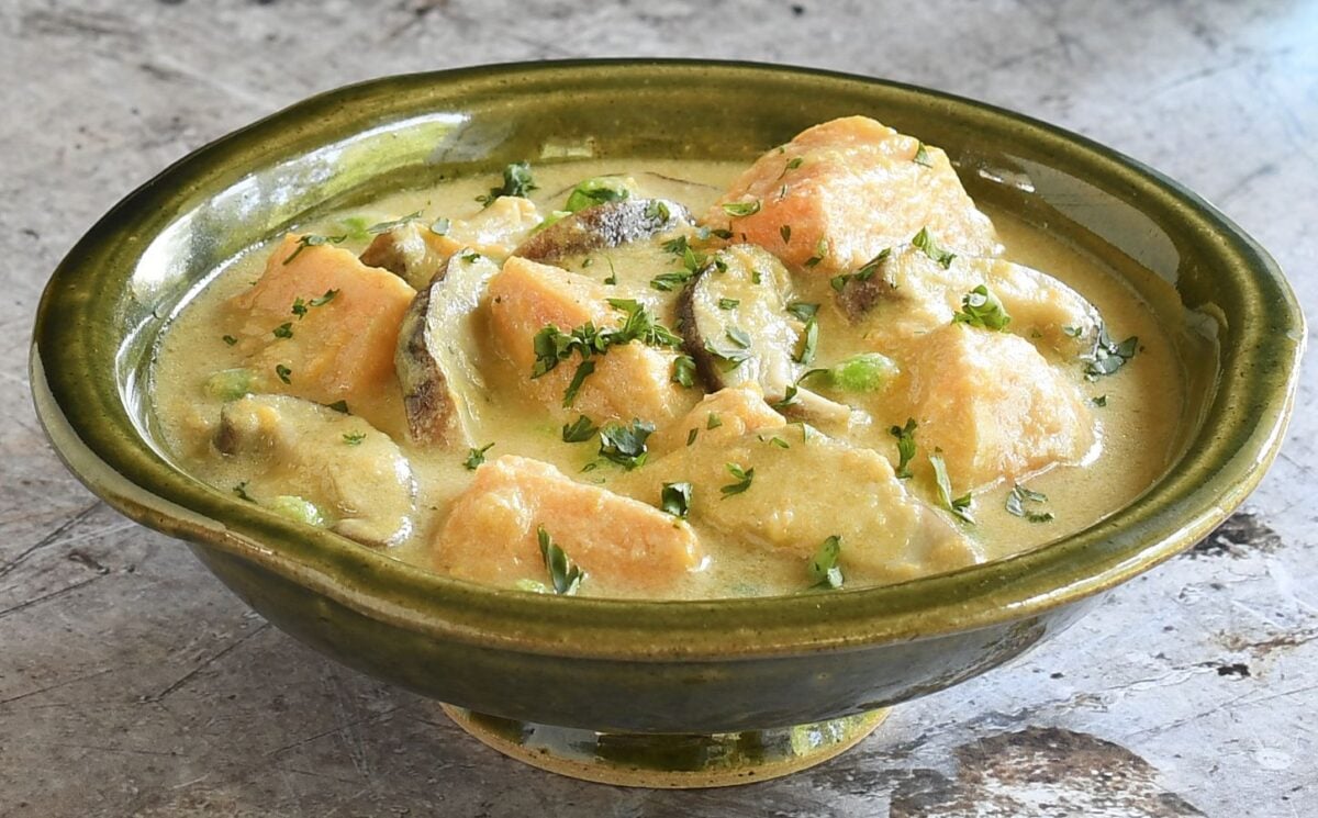 green curry sweet potatoes with shiitake mushrooms