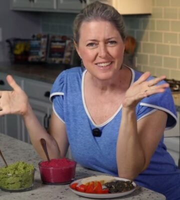 Jim Dalton presents three different flavors of oil-free hummus