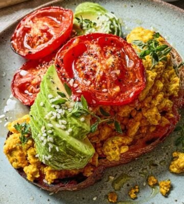 tofu scramble for quick vegan weekday breakfasts