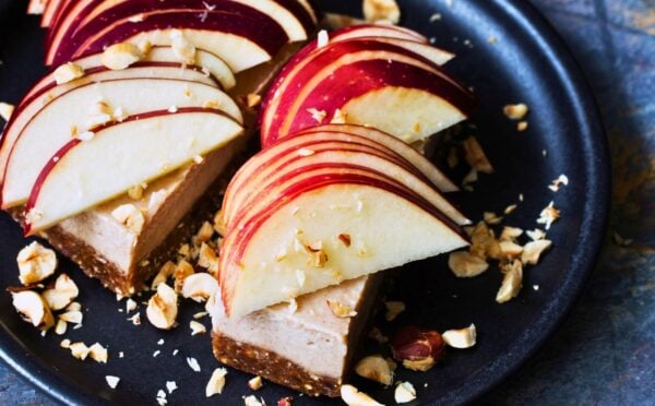 gluten-free and vegan raw apple pie bars with cashews, pecans, and fresh apple