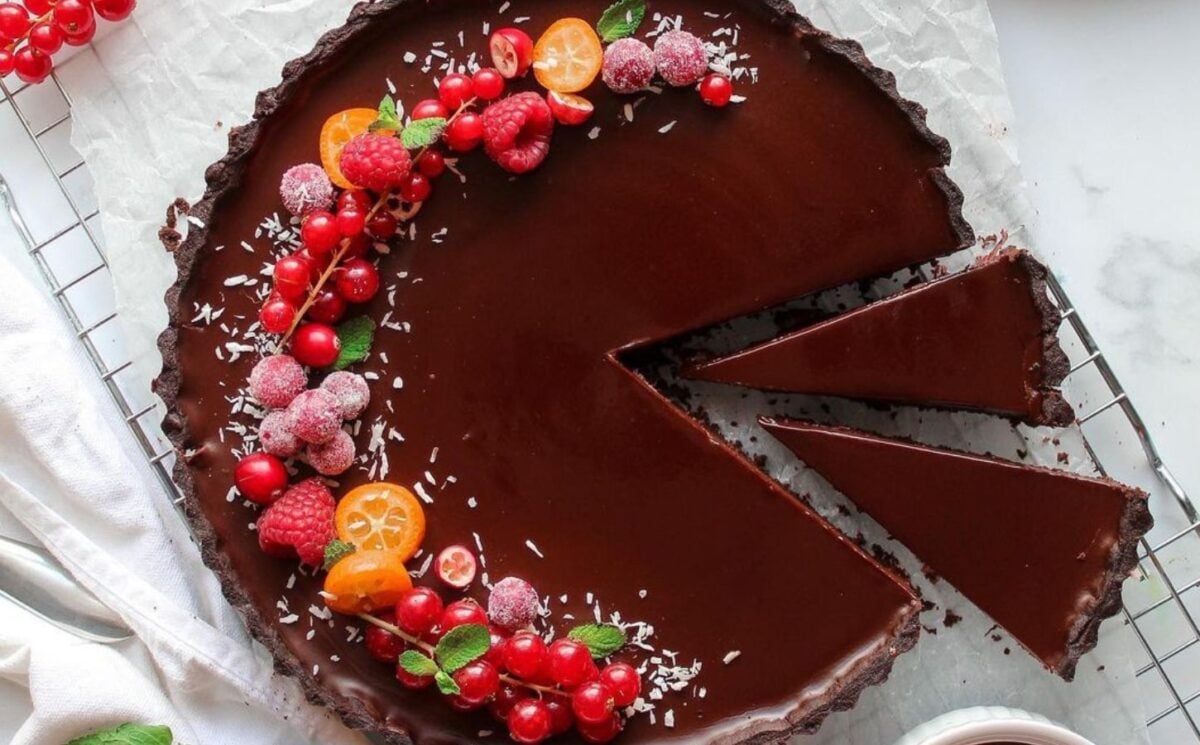 cranberry orange and chocolate flavored vegan sweet tart ideas