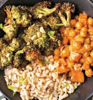 crunchy roasted chickpeas and veggies with peanut sauce, served with rice