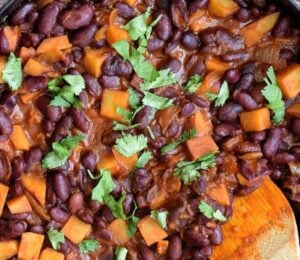 Sweet Potato & Kidney Bean Vegan Breakfast Bowl as part of a list of recipes showing the health benefits of kidney beans