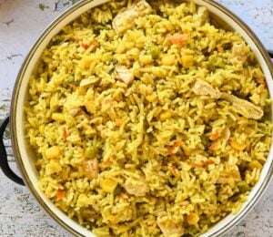 quick chickeny rice in one pot, just one of the oil-free vegan recipes on this list