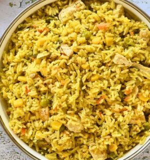 quick chickeny rice in one pot, just one of the oil-free vegan recipes on this list