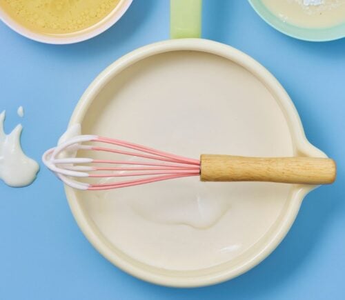 non-coconut vegan whipping cream with aquafaba