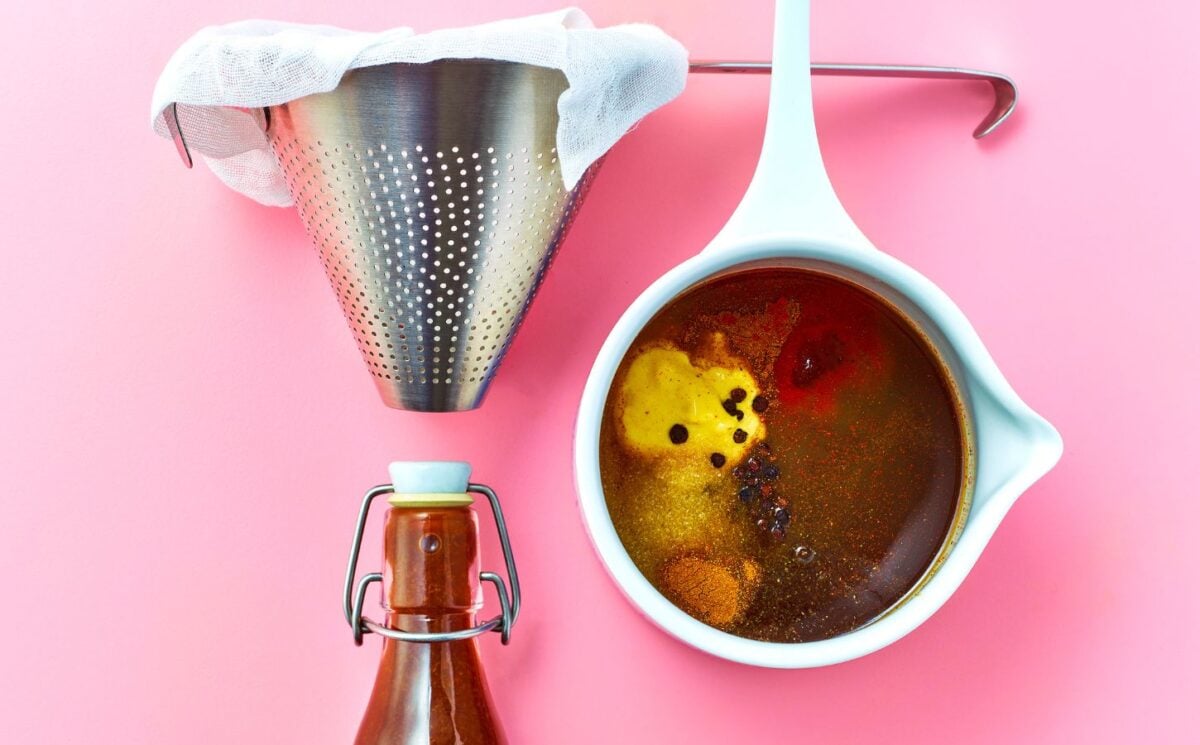 vegan Worcester sauce with molasses, vinegar, and soy sauce or tamari