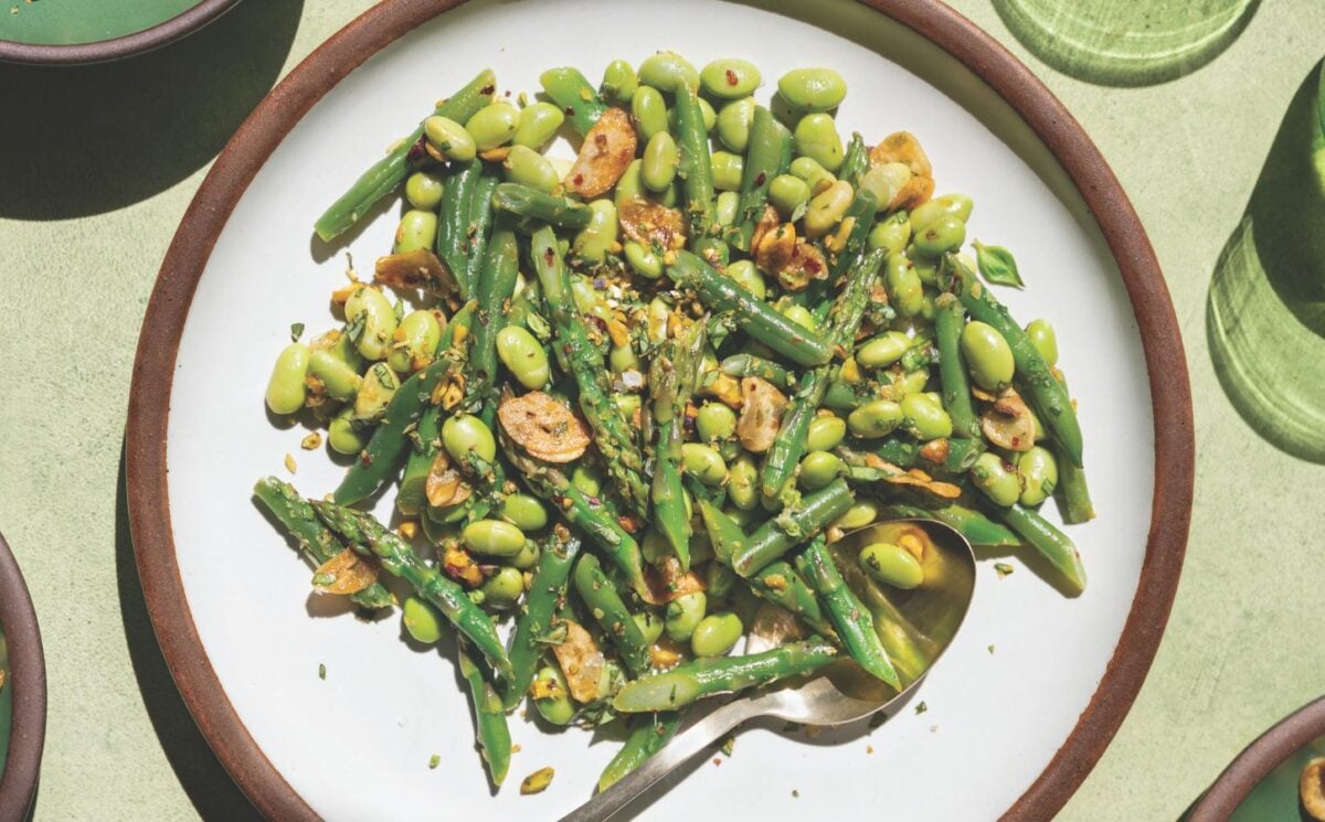 a picture of garlicky asparagus and beans with lemon-infused olive oil as well as, pistachios, garlic chips, and chili for green bean recipes