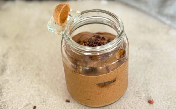 a gluten-free and vegan high fiber chocolate mousse with avocado and dates