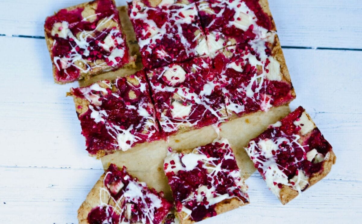 raspberry and white chocolate blondies with tangy fruit and smooth white chocolate