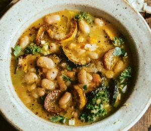 courgette, leek, white bean and kale stew with white whine and garlic