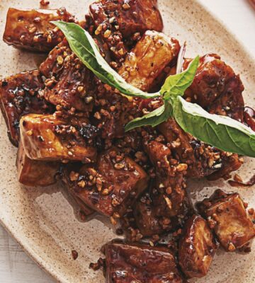 garlic and pepper tofu stir fry with Thai flavors for high-protein and gluten-free vegan recipes