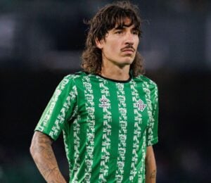 Photo shows vegan footballer Hector Bellerin