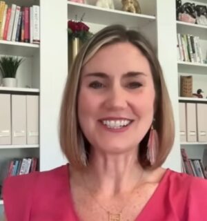 Photo of Katherine Lawrence, a nutritionist and mother focused on nutrition for neurodivergent kids