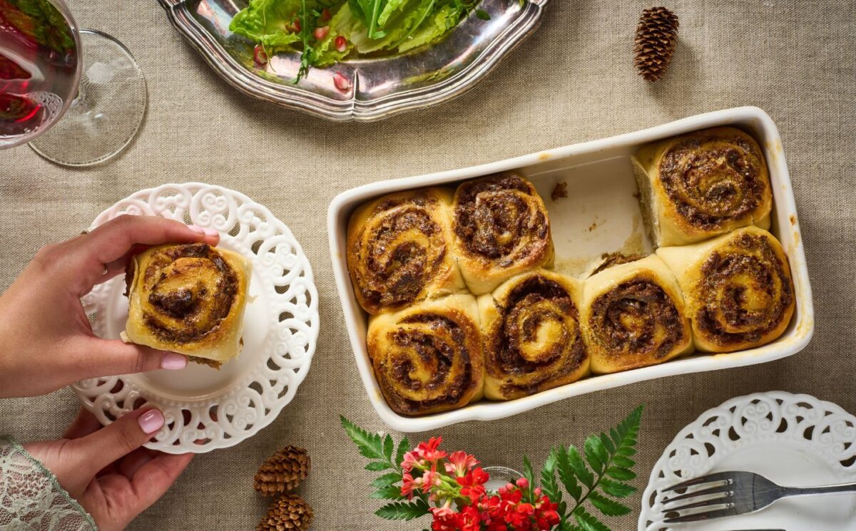 plant-based cranberry BBQ pulled pork swirls topped with dukkah and chives