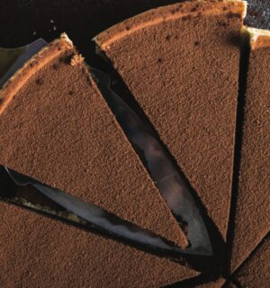 easy chocolate ganache tart with vegan chocolate and shortcrust pastry