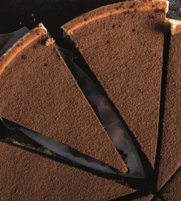 easy chocolate ganache tart with vegan chocolate and shortcrust pastry