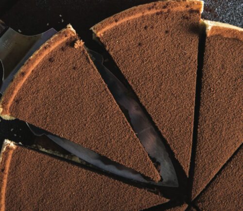 easy chocolate ganache tart with vegan chocolate and shortcrust pastry