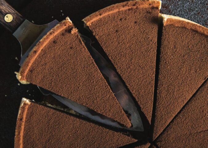 easy chocolate ganache tart with vegan chocolate and shortcrust pastry