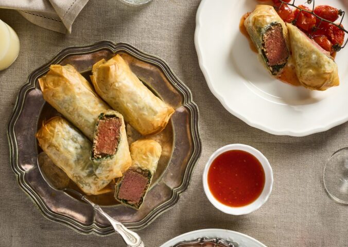 mini flank steak wellingtons with tomato and chili chutney