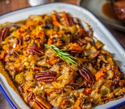 vegan pecan and apple stuffing for easy vegan thanksgiving recipes
