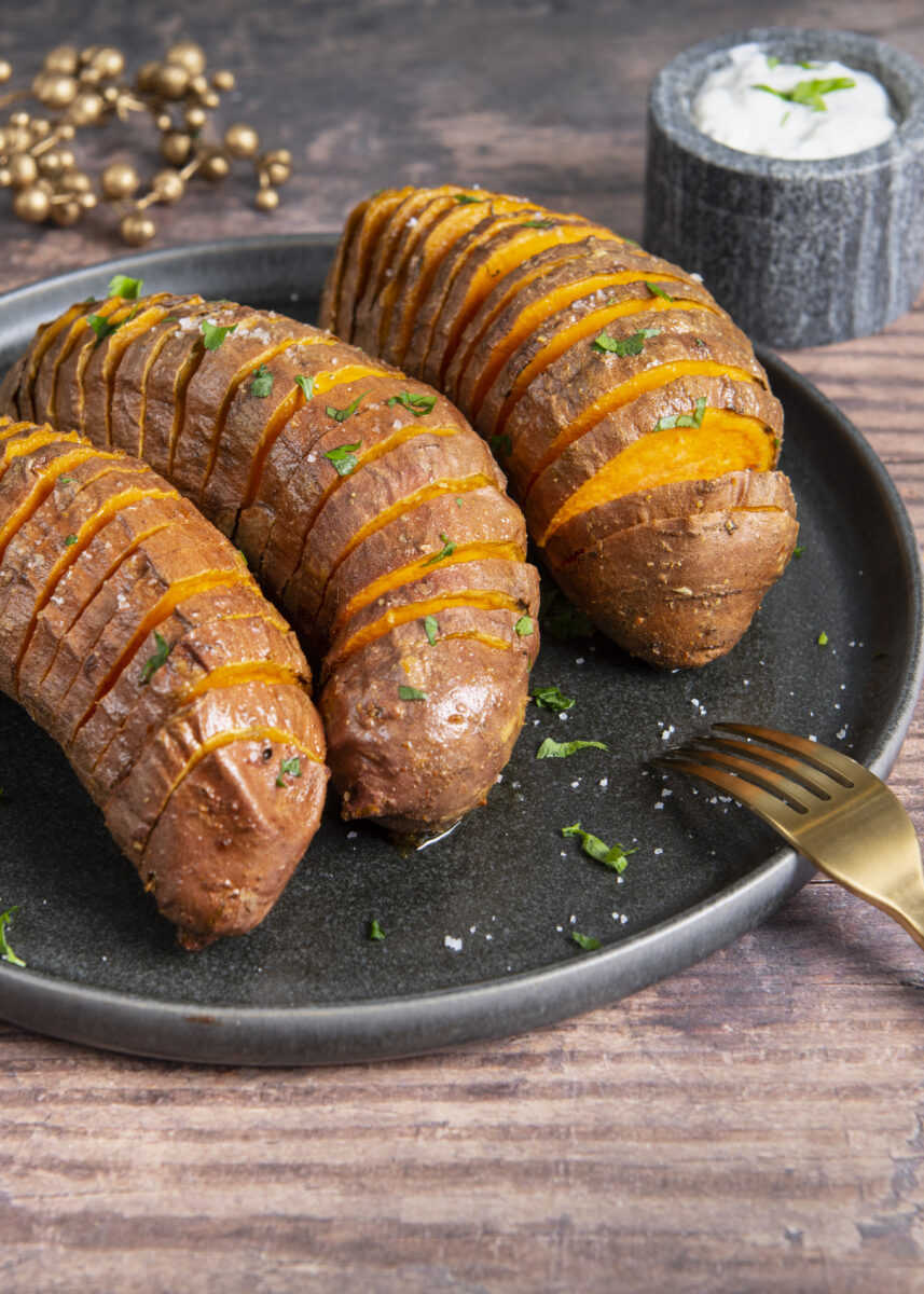 air fryer hasselback sweet potatoes with olive oil and garlic