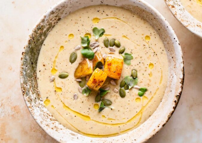creamy roasted gold potato leek soup with coconut milk, nutritional yeast and pumpkin seeds