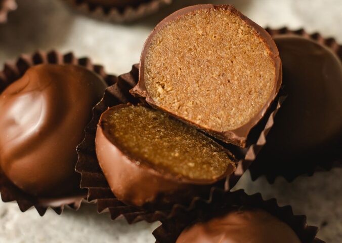 vegan espresso marzipan raw truffles with rose water and almond extract for snacky sweets