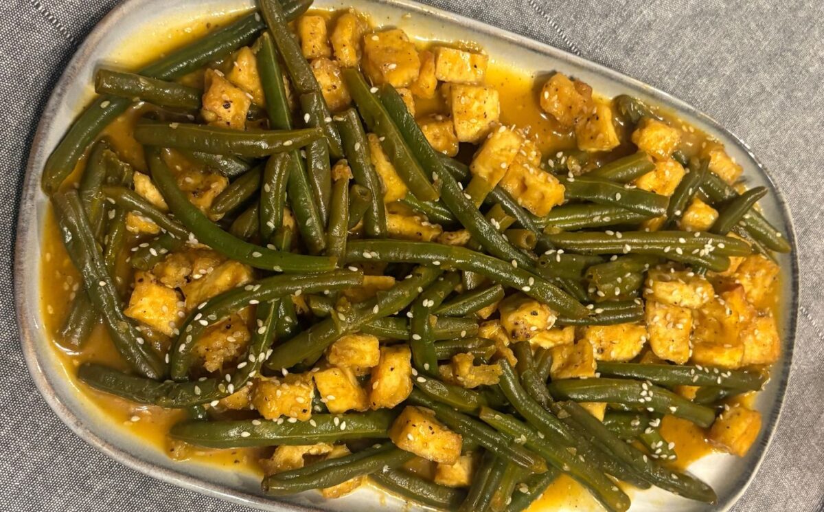 green beans and tofu with mandarin sauce
